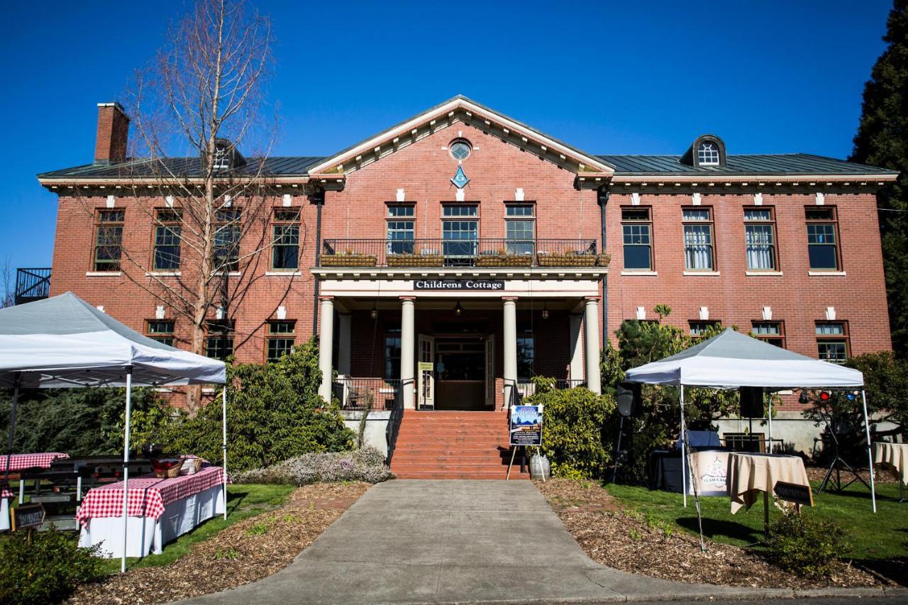 Mcmenamins Grand Lodge Forest Grove Exteriér fotografie