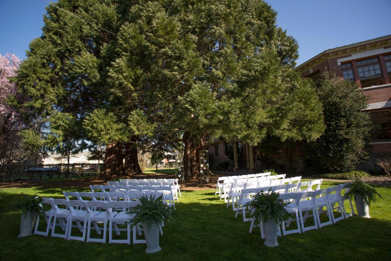 Mcmenamins Grand Lodge Forest Grove Exteriér fotografie