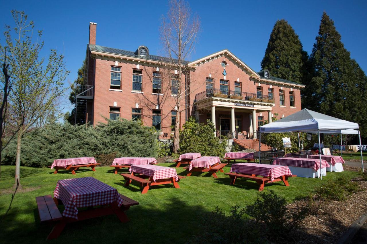 Mcmenamins Grand Lodge Forest Grove Exteriér fotografie
